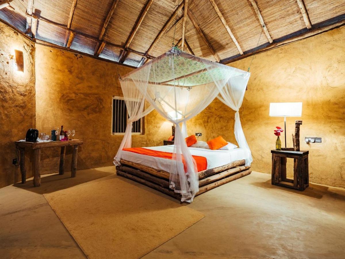 The Saraii Tree Lodge Tissamaharama Exterior photo